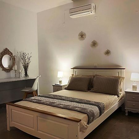 Μaria'S Flats Villa Toló Kültér fotó