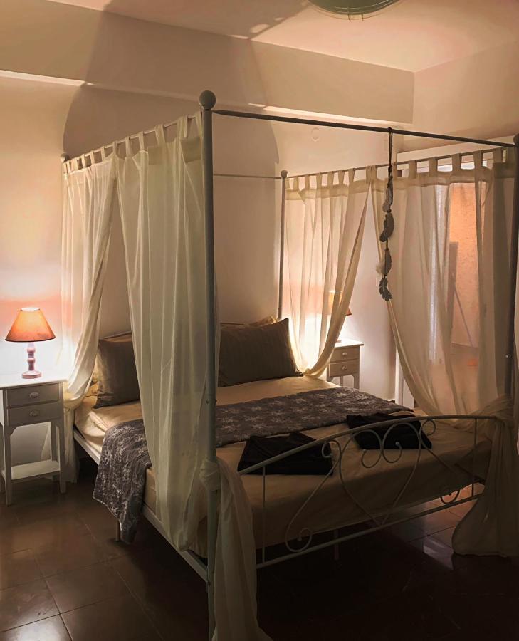 Μaria'S Flats Villa Toló Kültér fotó